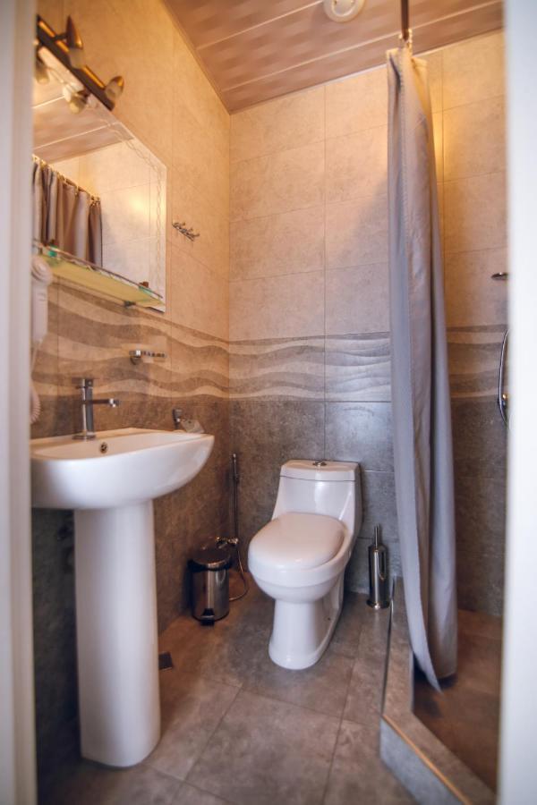 Hotel Kera Tbilisi Buitenkant foto