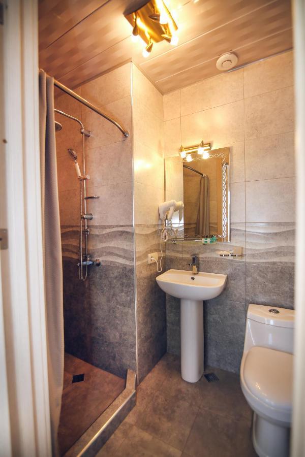 Hotel Kera Tbilisi Buitenkant foto